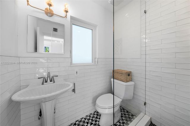 5824 Alton Road, Miami Beach, FL 33140
