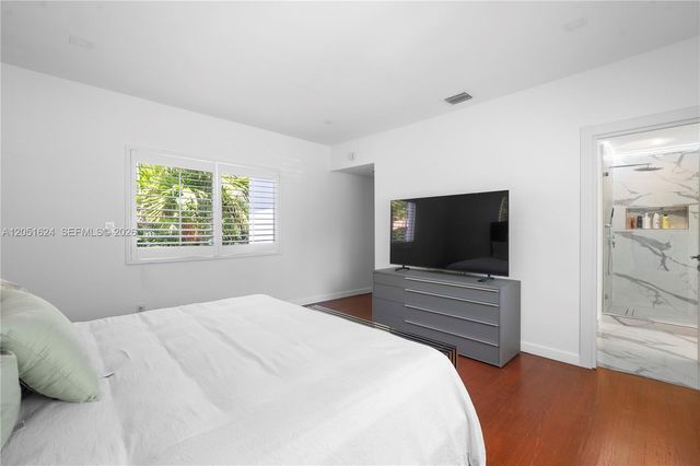 5824 Alton Road, Miami Beach, FL 33140
