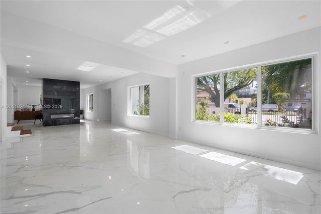 5824 Alton Road, Miami Beach, FL 33140
