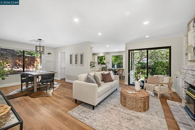 125 Baja Ln, Walnut Creek, CA 94595