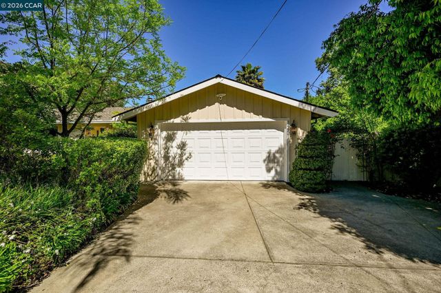 125 Baja Ln, Walnut Creek, CA 94595