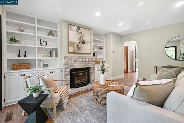 125 Baja Ln, Walnut Creek, CA 94595