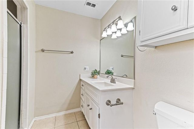 100 Xanthisma Avenue 125, Mcallen, TX 78504