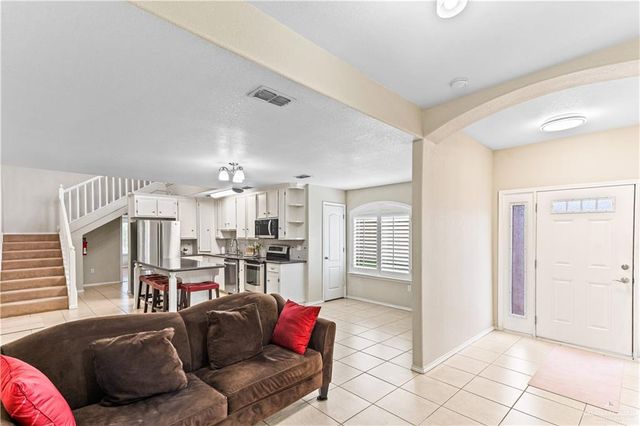 100 Xanthisma Avenue 125, Mcallen, TX 78504