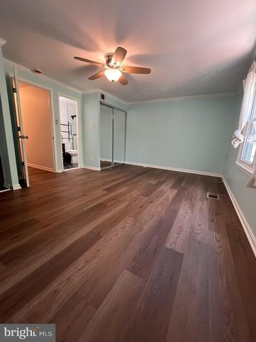5633 INDEPENDENCE CIR, Alexandria, VA 22312