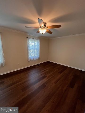 5633 INDEPENDENCE CIR, Alexandria, VA 22312