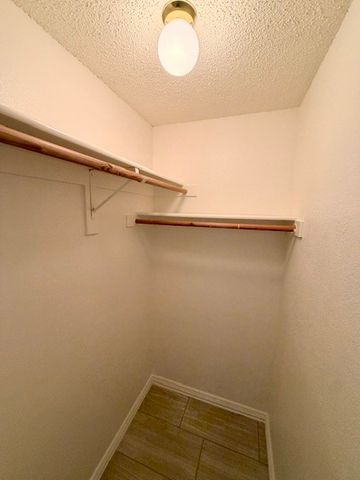 2604 Crix Lane, Fort Worth, TX 76140