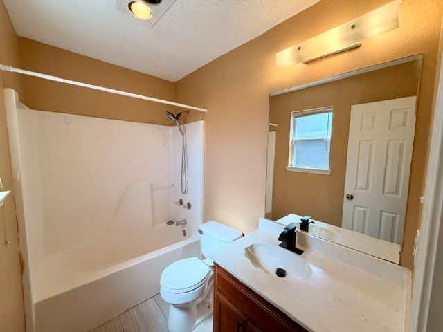 2604 Crix Lane, Fort Worth, TX 76140