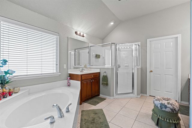 10840 Golfview Way, Benbrook, TX 76126