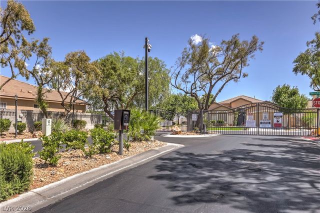 7858 Dancing Leaf Street, Las Vegas, NV 89131