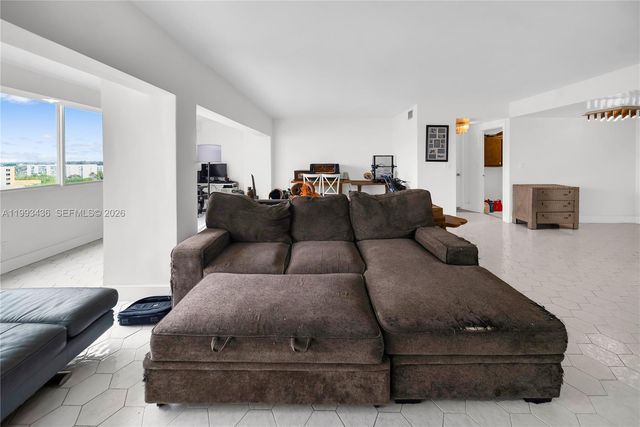 3800 Hillcrest Dr 1007, Hollywood, FL 33021