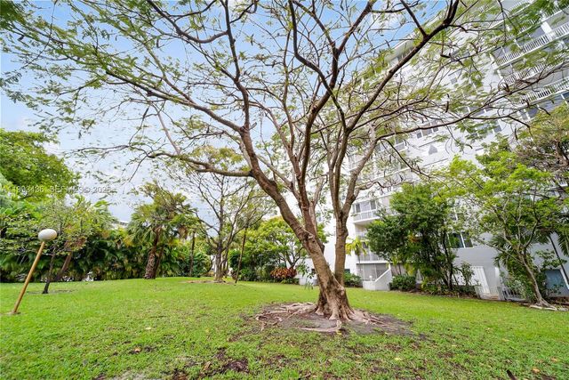 3800 Hillcrest Dr 1007, Hollywood, FL 33021