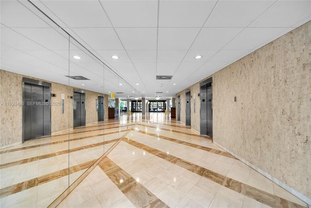 3800 Hillcrest Dr 1007, Hollywood, FL 33021