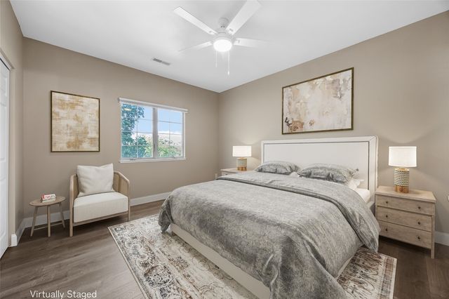 471 N 1st Avenue, Iowa City, IA 52245