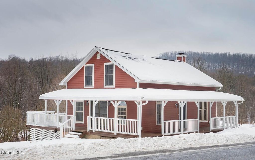 5545 County Route 30, Hartford, NY 12832