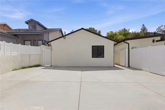 10012 Plainview Avenue, Tujunga, CA 91042