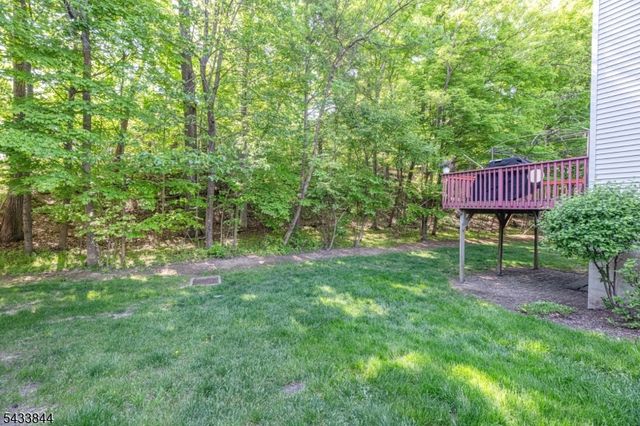 19 Sweetwater Ln, Hardyston Twp., NJ 07419