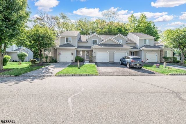 19 Sweetwater Ln, Hardyston Twp., NJ 07419