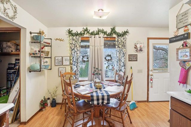 101-103 W Garfield Street, Mount Horeb, WI 53572