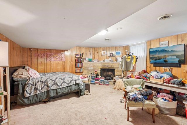 101-103 W Garfield Street, Mount Horeb, WI 53572