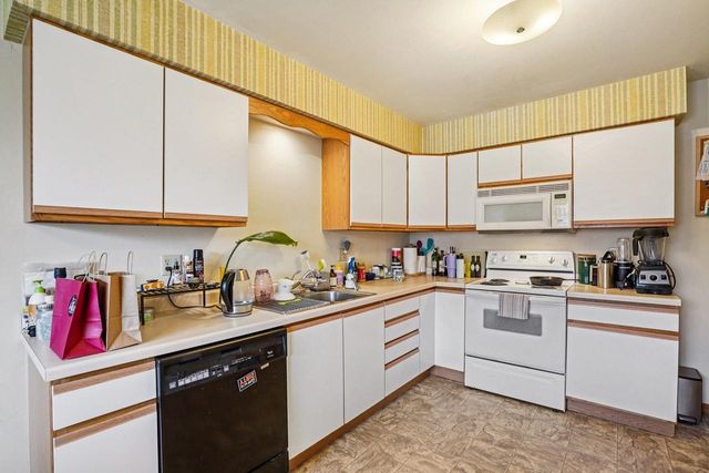 101-103 W Garfield Street, Mount Horeb, WI 53572