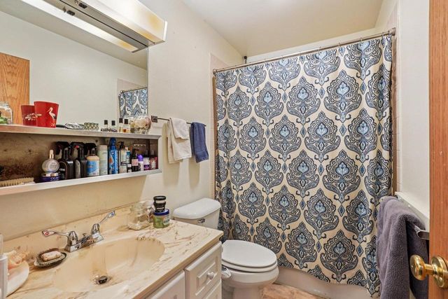 101-103 W Garfield Street, Mount Horeb, WI 53572