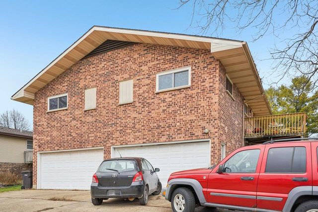 101-103 W Garfield Street, Mount Horeb, WI 53572