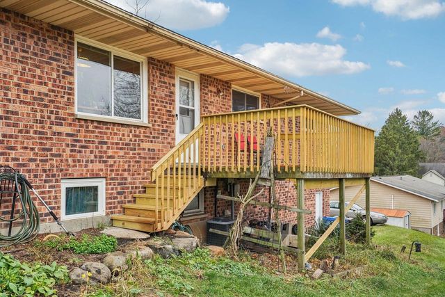 101-103 W Garfield Street, Mount Horeb, WI 53572