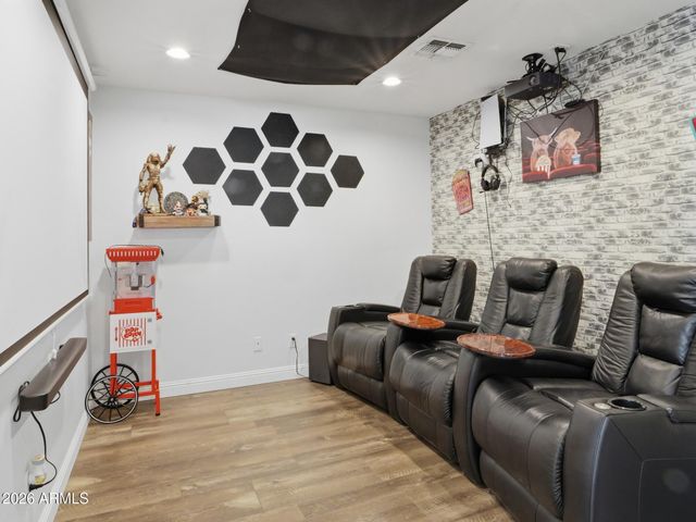 3206 S 81st Avenue, Phoenix, AZ 85043