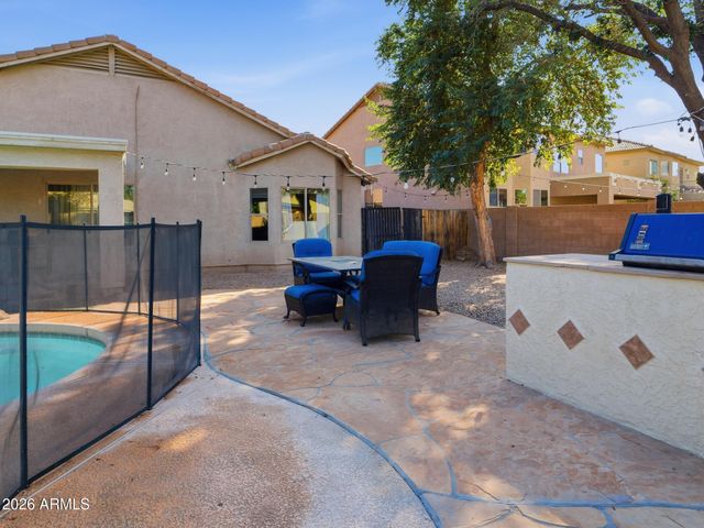 3206 S 81st Avenue, Phoenix, AZ 85043