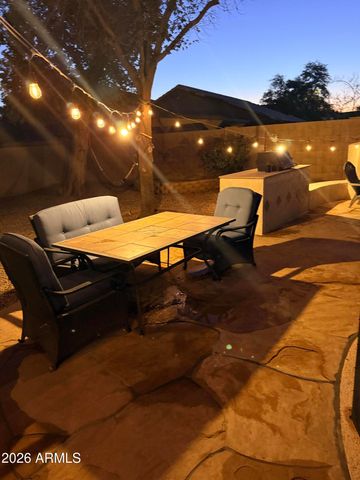 3206 S 81st Avenue, Phoenix, AZ 85043