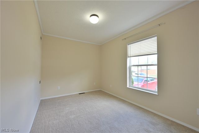 29 Carl Lane, Olmsted Twp, OH 44138