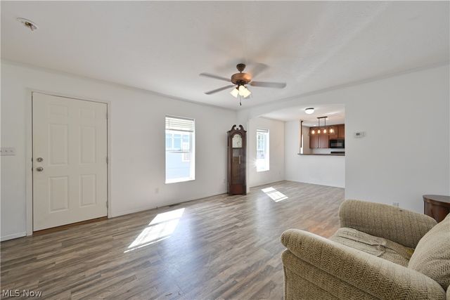 29 Carl Lane, Olmsted Twp, OH 44138