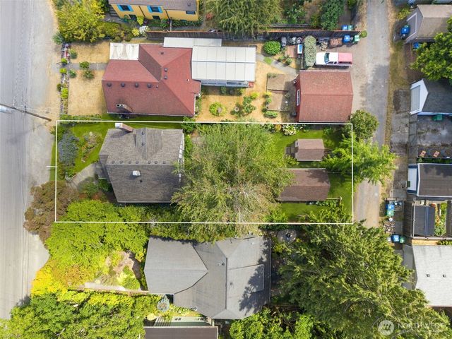 1047 NE 98th Street, Seattle, WA 98115