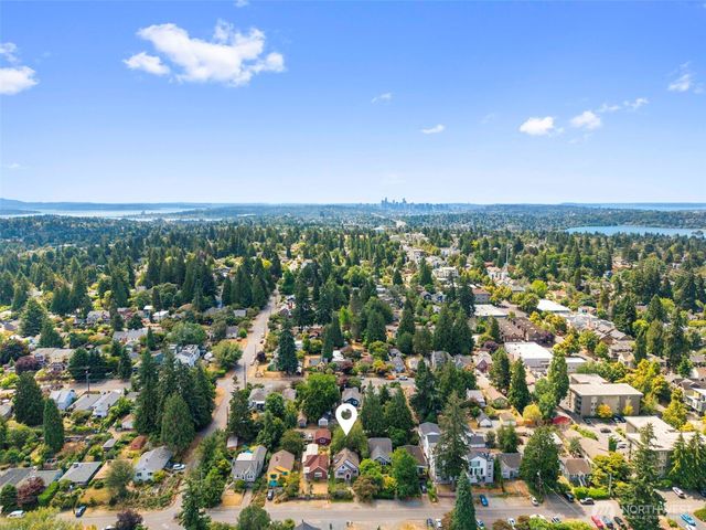 1047 NE 98th Street, Seattle, WA 98115