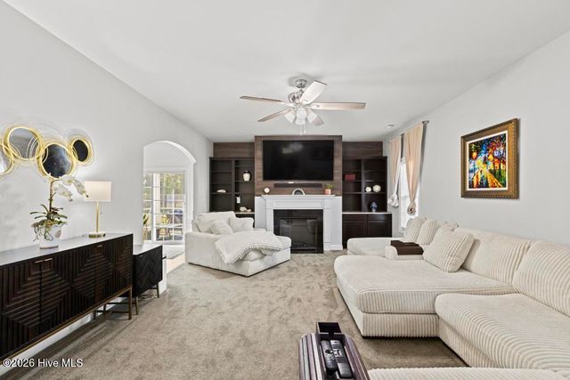 616 High Tide Drive, Sneads Ferry, NC 28460