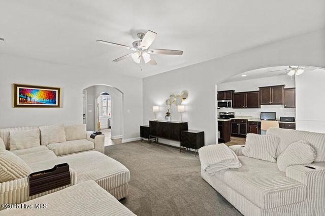616 High Tide Drive, Sneads Ferry, NC 28460