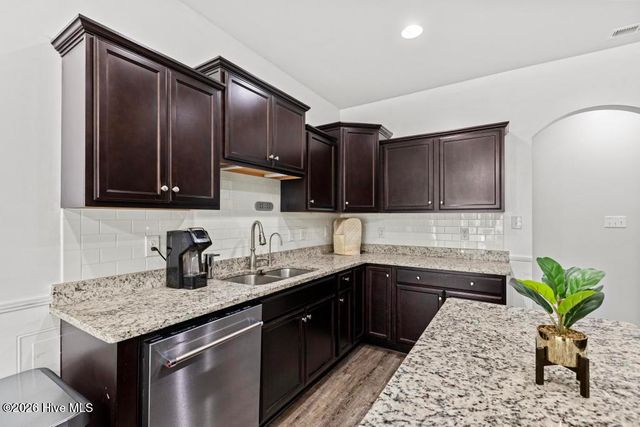 616 High Tide Drive, Sneads Ferry, NC 28460