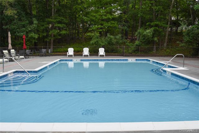 22 Kettle Hole Road, Manorville, NY 11949