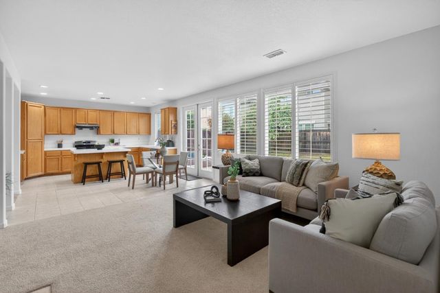 8169 Grisham Way, Elk Grove, CA 95758