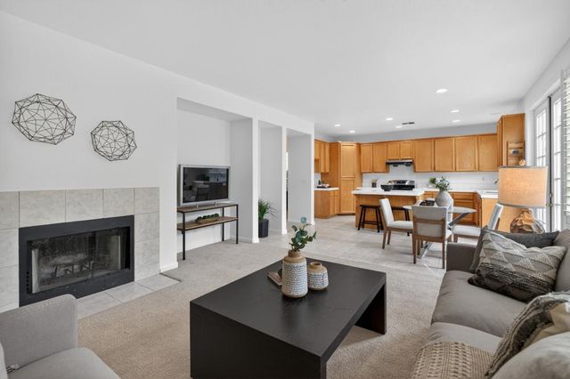 8169 Grisham Way, Elk Grove, CA 95758