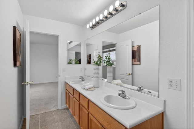 8169 Grisham Way, Elk Grove, CA 95758