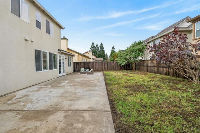8169 Grisham Way, Elk Grove, CA 95758
