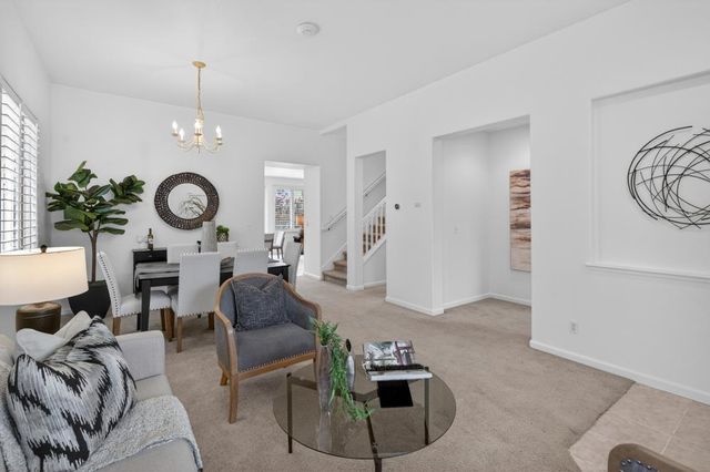 8169 Grisham Way, Elk Grove, CA 95758