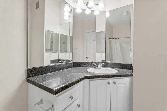 4802 51ST STREET W 1105, Bradenton, FL 34210