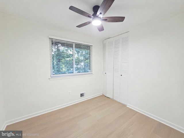10027 W CONSTABLE CT, Fairfax, VA 22032