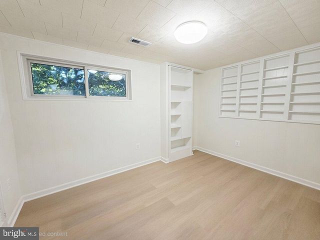 10027 W CONSTABLE CT, Fairfax, VA 22032