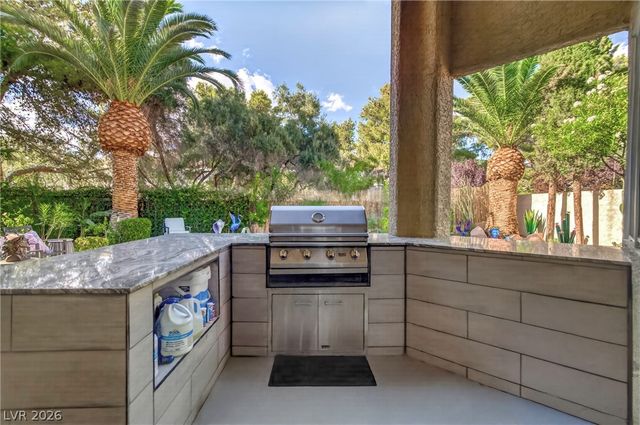 9104 Covered Wagon Avenue, Las Vegas, NV 89117