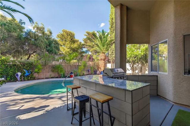 9104 Covered Wagon Avenue, Las Vegas, NV 89117