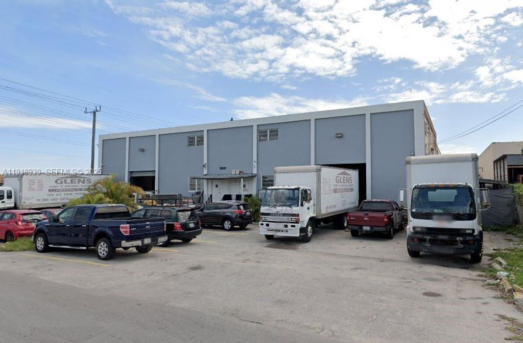 8000 NW 56th Street, Doral, FL 33166